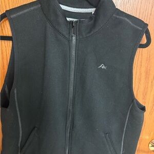 RidgeCut Black Sleeveless Fleece Zip Vest with Subtle Logo